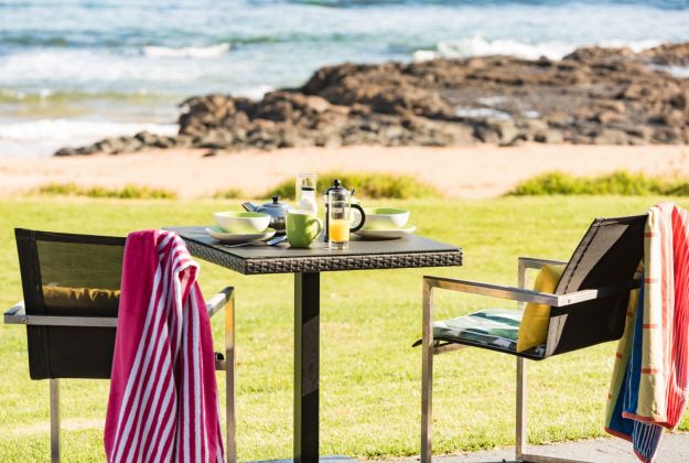 Breakfast for two at the Beach